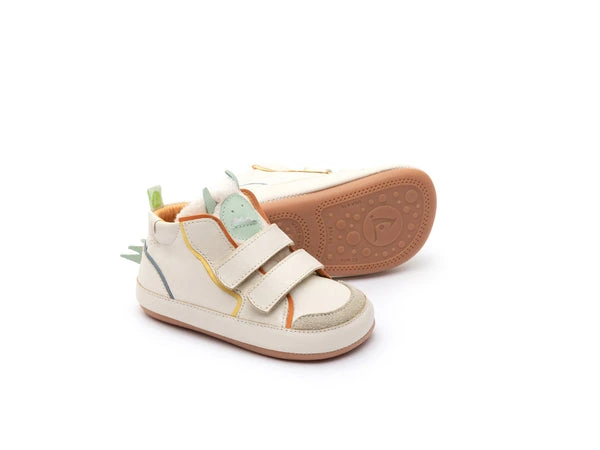 BOTA BEBE EM COURO MONSTER TIP TOEY